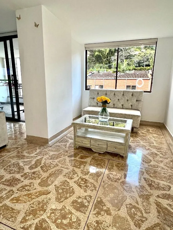 Apartamento Hermoso En El Mejor Barrio Medellin Colombia
